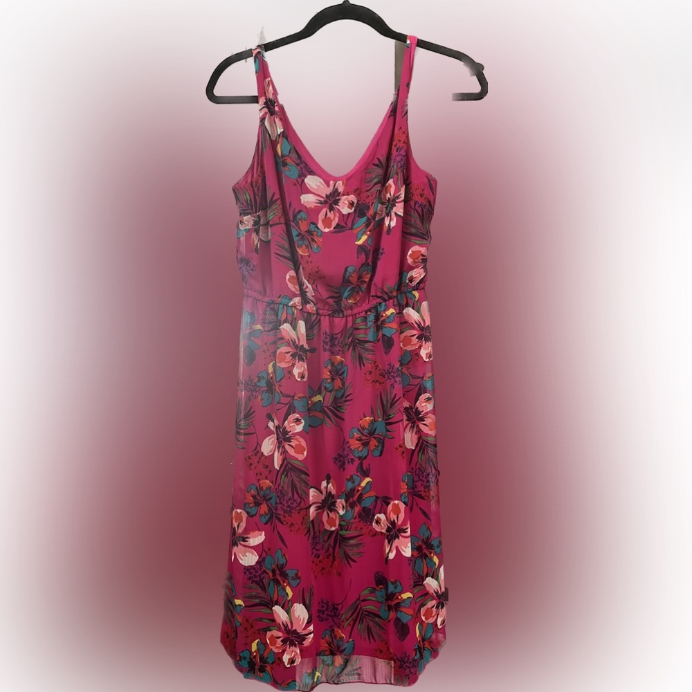 Old Navy, sleeveless, midi, lightweight Barbie, pink dress, size medium - Picture 5 of 5